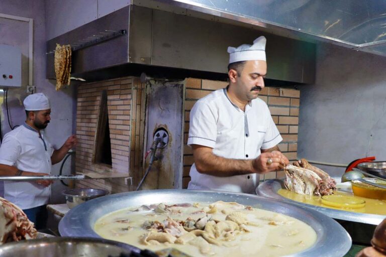 طباخی رومانوف میدان فاطمی