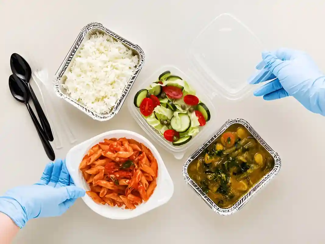 ظروف یکبار مصرف براساس جنس